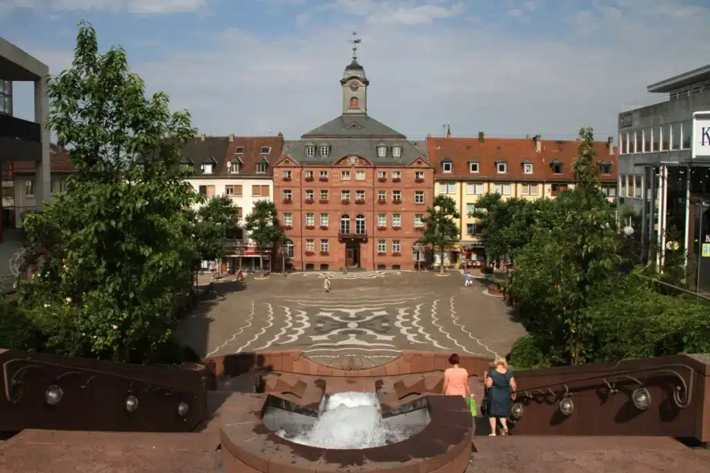 Altes Rathaus in Pirmasens direkt am Schlossplatz